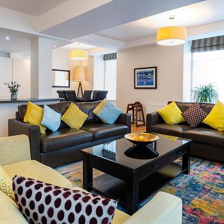 Inverness City Suites Ngoại thất bức ảnh