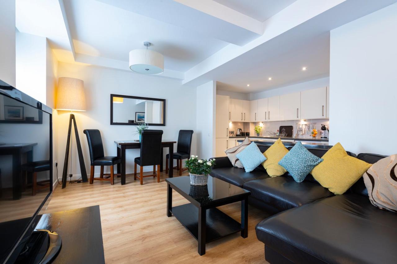 Inverness City Suites Ngoại thất bức ảnh