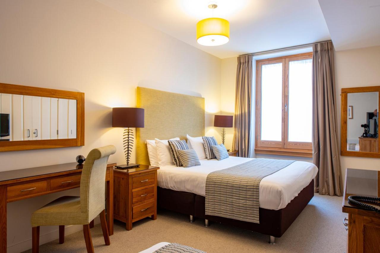 Inverness City Suites Ngoại thất bức ảnh