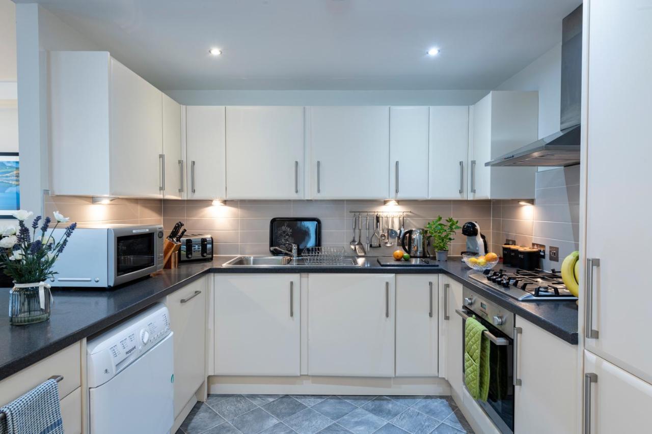 Inverness City Suites Ngoại thất bức ảnh