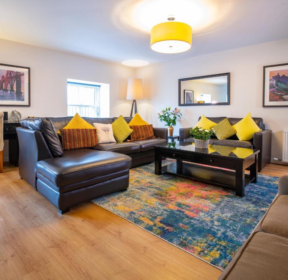 Inverness City Suites Ngoại thất bức ảnh