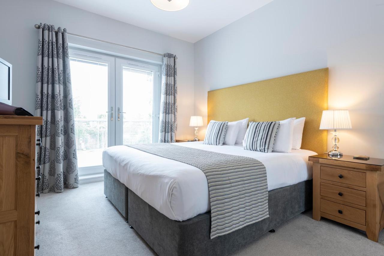 Inverness City Suites Ngoại thất bức ảnh