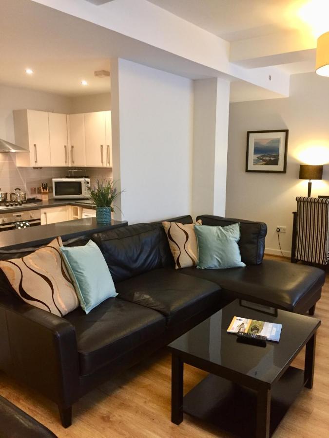 Inverness City Suites Ngoại thất bức ảnh