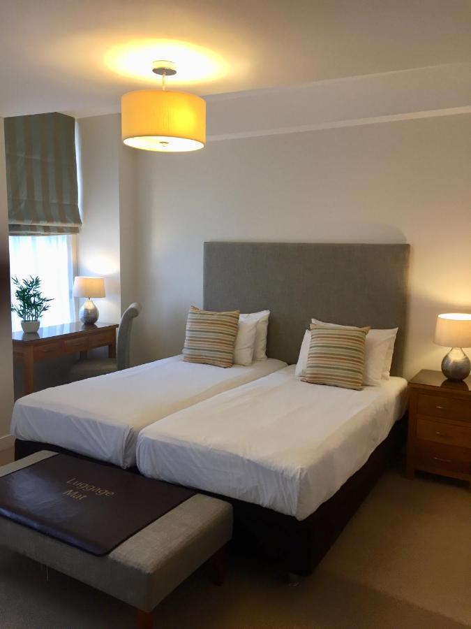 Inverness City Suites Ngoại thất bức ảnh