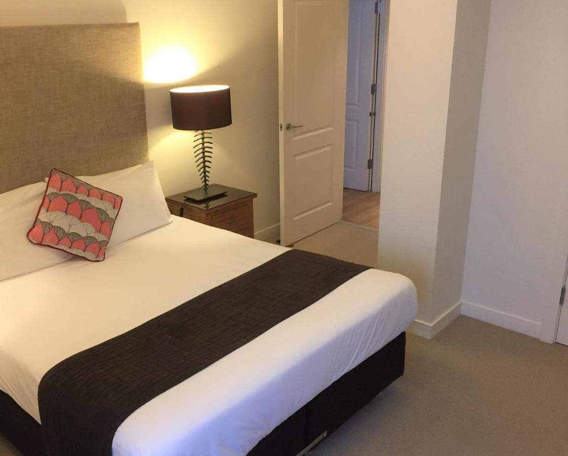 Inverness City Suites Ngoại thất bức ảnh